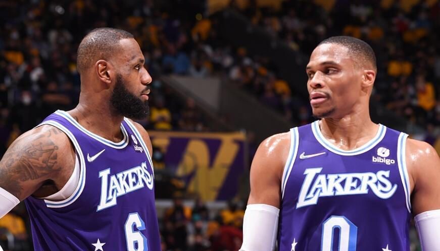 湖人最新战术曝光!沃格尔直言变阵即可夺冠,詹姆斯将交出球权休闲区蓝鸢梦想 - Www.slyday.coM