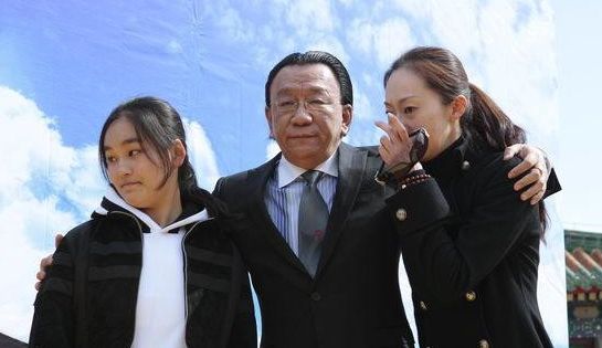 侯瓒亲情有泪恨了父亲14年却抵不过血浓于水的亲情