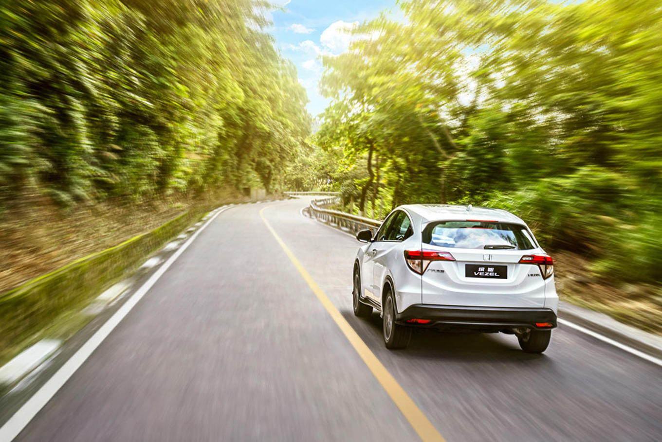 2022年值得买的SUV：广汽丰田锋兰达 vs.广汽本田缤智休闲区蓝鸢梦想 - Www.slyday.coM