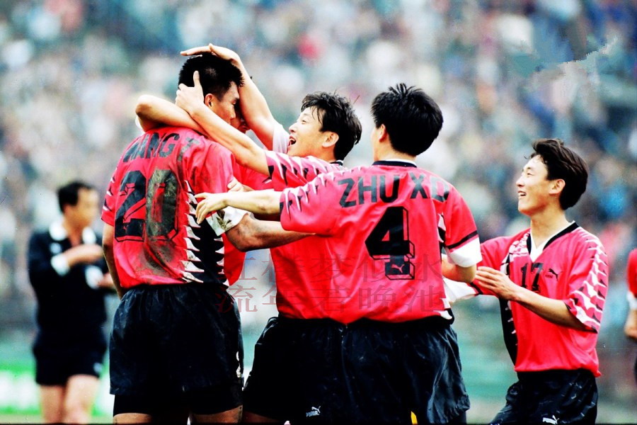 1995大连万达将士资料孙继海横空出世迟尚斌执教开启不败模式