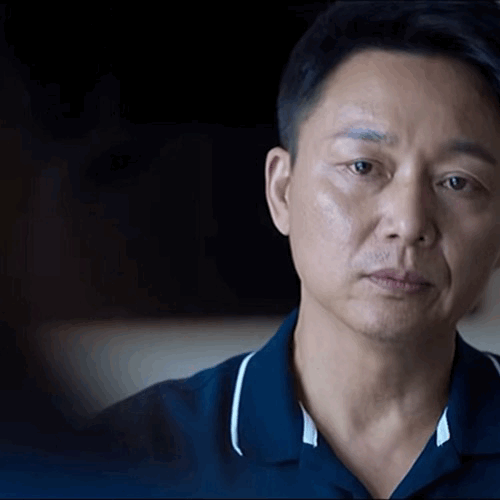 手拉手一起中年发福，这对地表颜值最强cp是商量好的么？休闲区蓝鸢梦想 - Www.slyday.coM