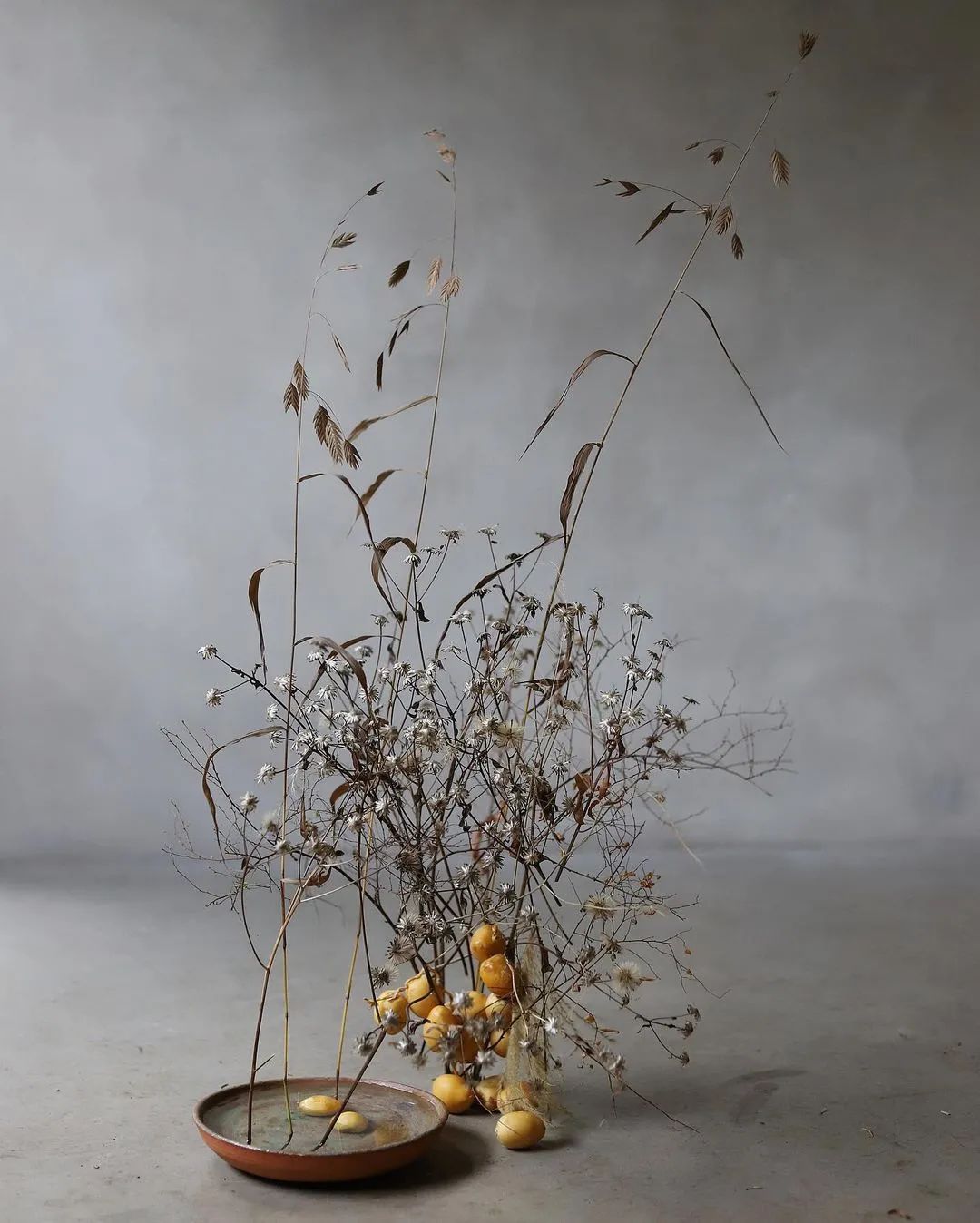 她的枯枝插花法百看不厌连干辣椒都灵气十足