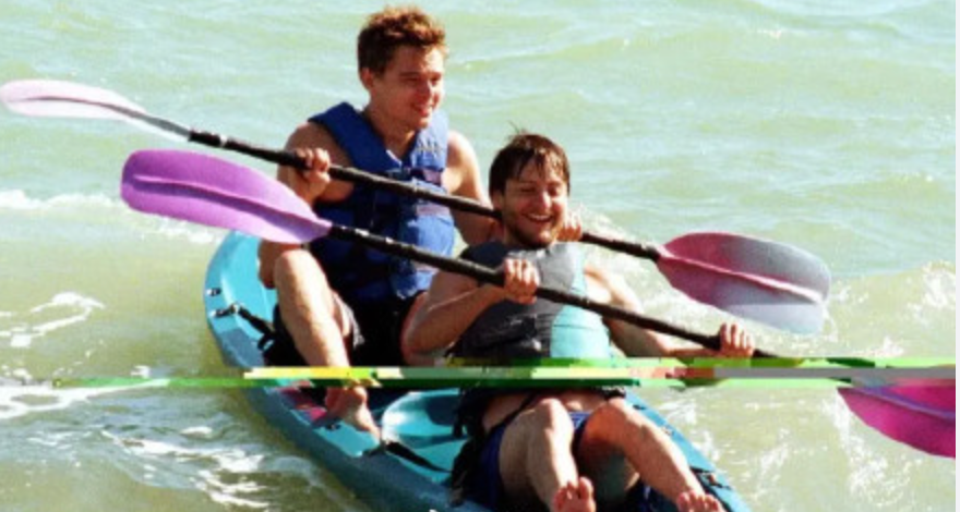 手拉手一起中年发福，这对地表颜值最强cp是商量好的么？休闲区蓝鸢梦想 - Www.slyday.coM