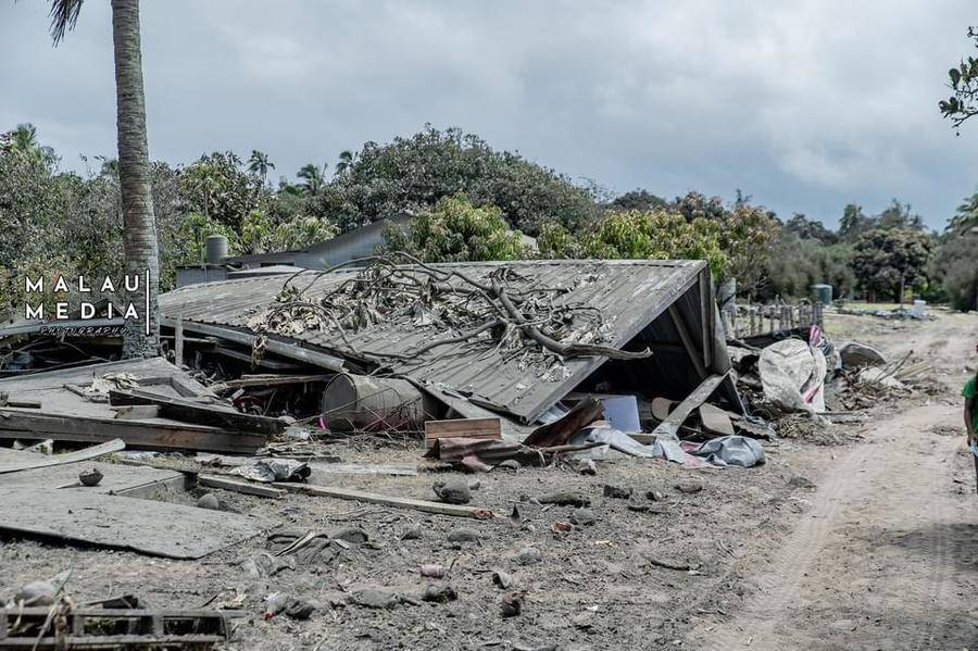 汤加最新照片流出多个岛屿受灾严重居民已开始领取救援物资