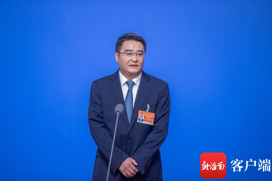 省卫健委主任周长强打造智慧医疗海南模式