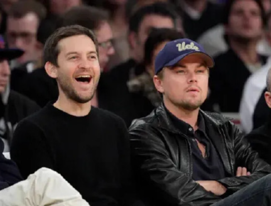 手拉手一起中年发福，这对地表颜值最强cp是商量好的么？休闲区蓝鸢梦想 - Www.slyday.coM