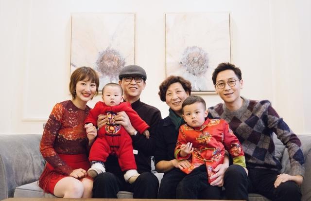 李好俩儿子近照曝光五官神似郭晓敏长大后要给妈买豪车大别墅