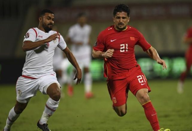 李霄鹏情商真高!解释洛国富发火原因,公开帮他说话,洛国富道歉休闲区蓝鸢梦想 - Www.slyday.coM 李霄鹏情商真高!解释洛国富发火原因,公开帮他说话,洛国富道歉休闲区蓝鸢梦想 - Www.slyday.coM