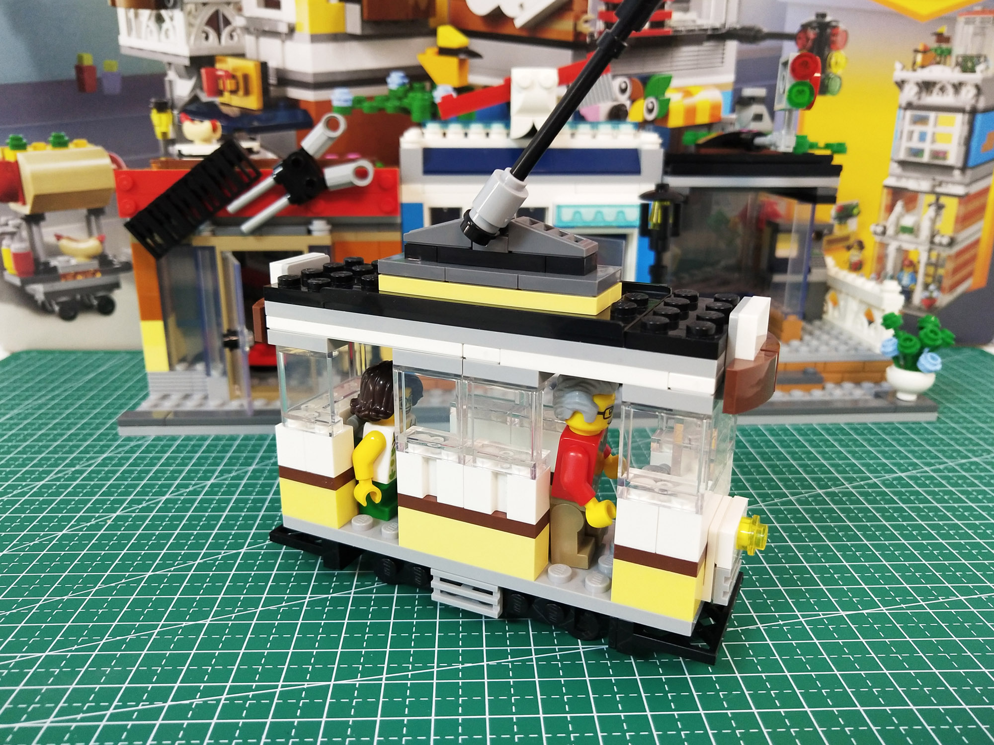 乐高创意百变31097创意三合一宠物店与咖啡厅排楼