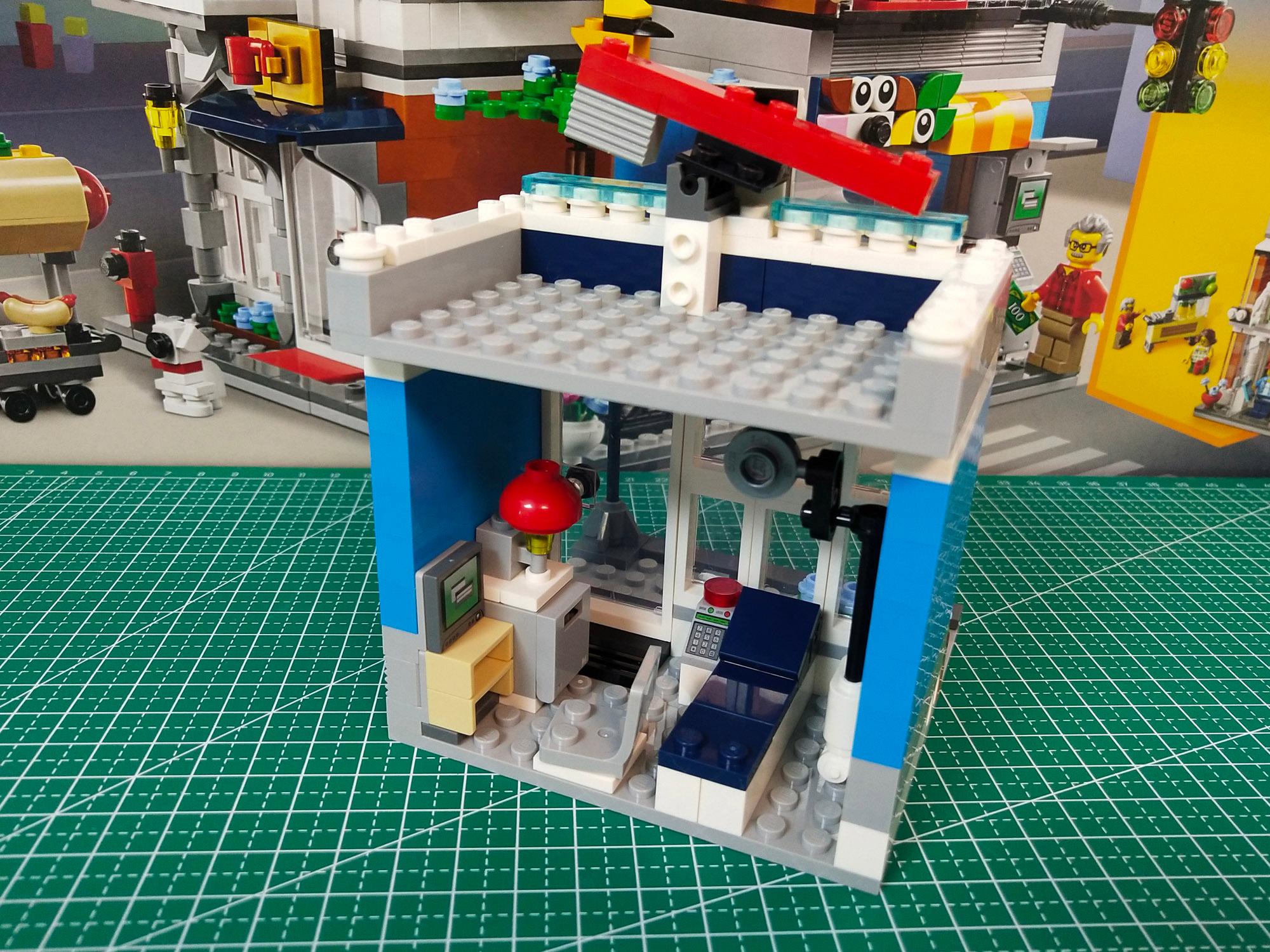 乐高创意百变31097创意三合一宠物店与咖啡厅排楼