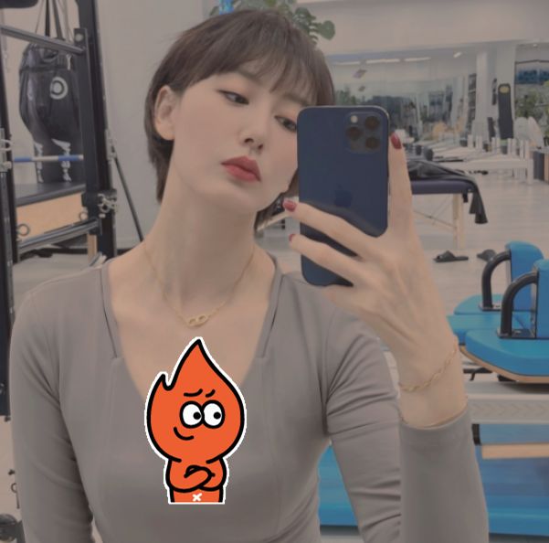 高空劈叉还下腰,穿深v大秀好身材|一站到底|郭晓敏|李好_新浪新闻