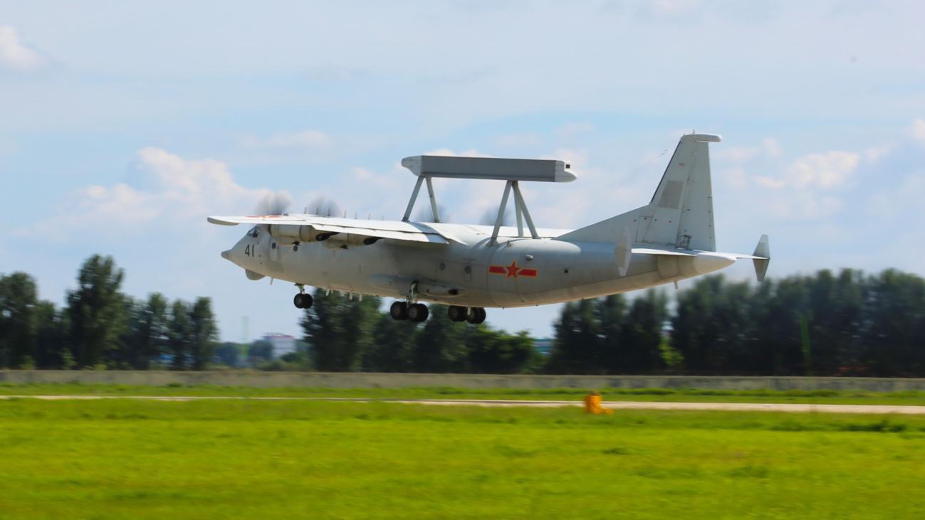 国产版c130从运8到运9的涅盘造就高新系列机型成战场关键