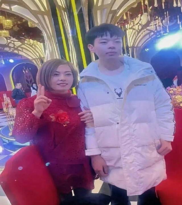 刘学州留下万字遗书，生前服用大量安眠药，账户一半余额捐孤儿院休闲区蓝鸢梦想 - Www.slyday.coM