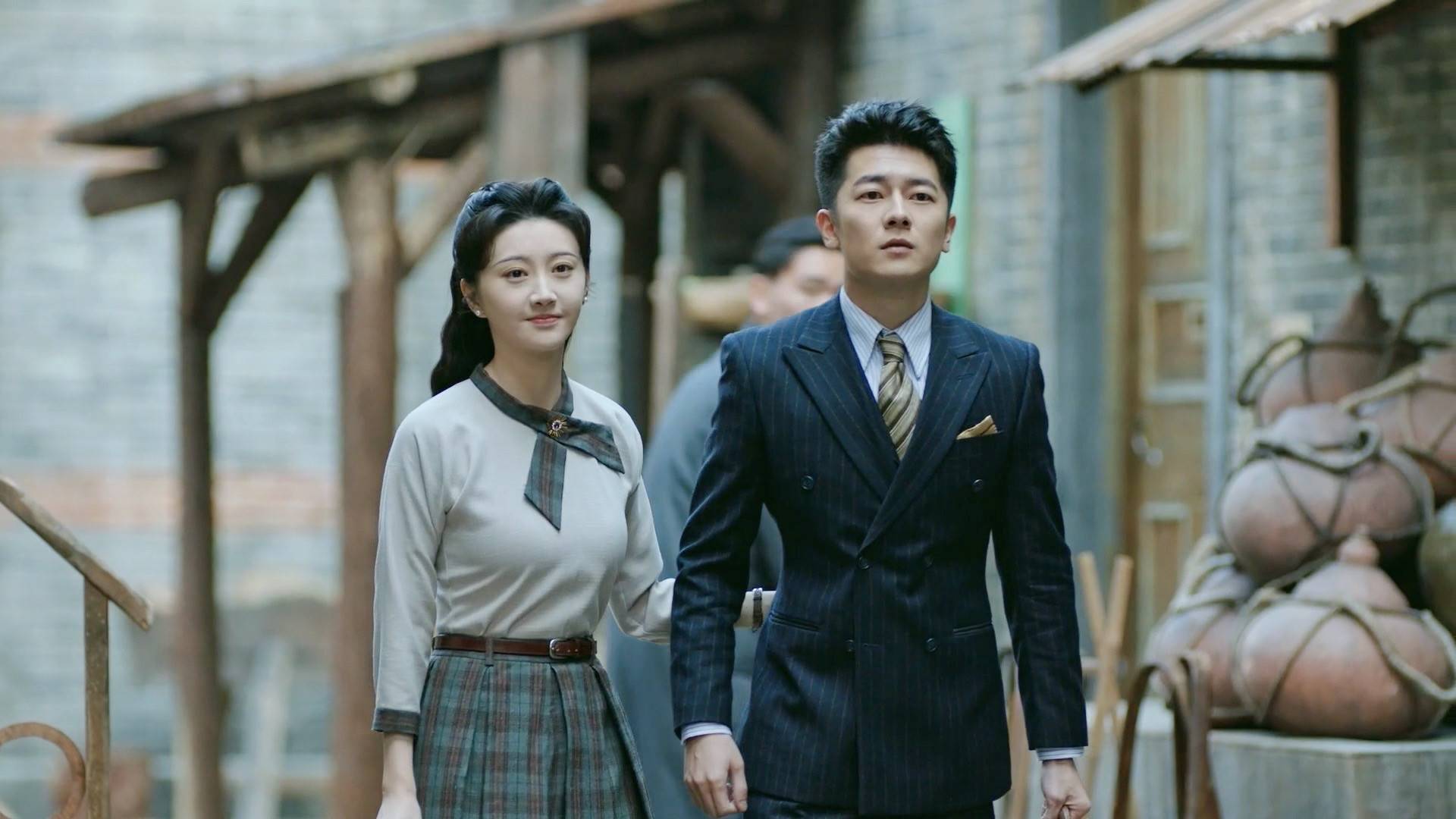 流光之城开播演员杨朕陷入民国迷雾