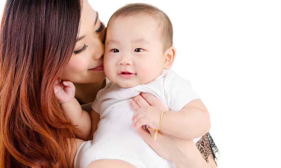 宝宝出现打头、摇头,家长不要慌,教你正确应对娃“自虐”行为休闲区蓝鸢梦想 - Www.slyday.coM 宝宝出现打头、摇头,家长不要慌,教你正确应对娃“自虐”行为休闲区蓝鸢梦想 - Www.slyday.coM