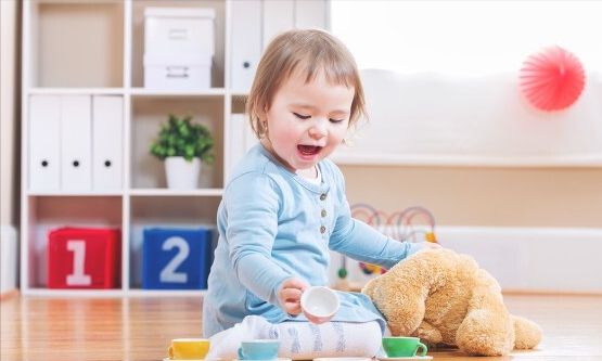 宝宝出现打头、摇头,家长不要慌,教你正确应对娃“自虐”行为休闲区蓝鸢梦想 - Www.slyday.coM 宝宝出现打头、摇头,家长不要慌,教你正确应对娃“自虐”行为休闲区蓝鸢梦想 - Www.slyday.coM