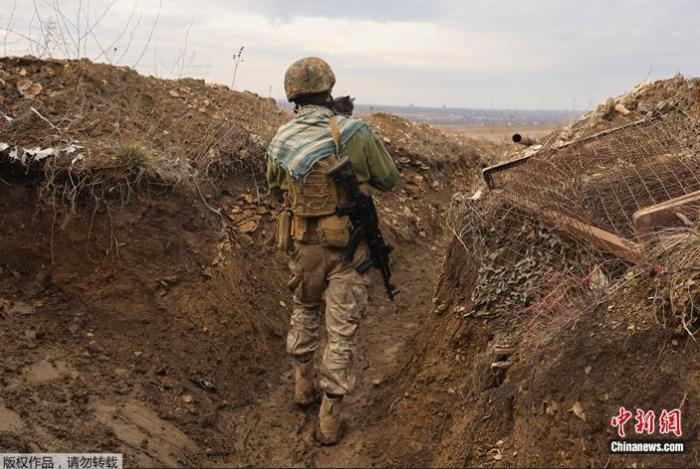 俄乌局势紧张之际 乌克兰收到美国援助的第二批军火