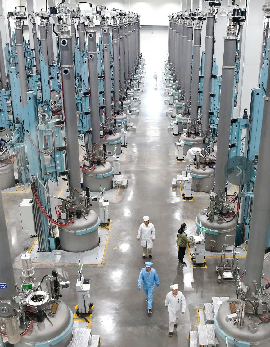 根据公告,2021年保利协鑫颗粒硅产能由1万吨迅速提升