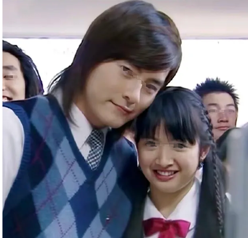 胡歌等了她17年，她嫁入豪门只花了4天，全网落泪：2022第一个心碎的童话...休闲区蓝鸢梦想 - Www.slyday.coM