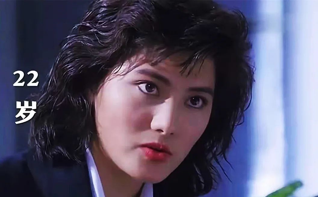 杨丽菁20岁到50岁的照片变化网友还是喜欢看年轻时的