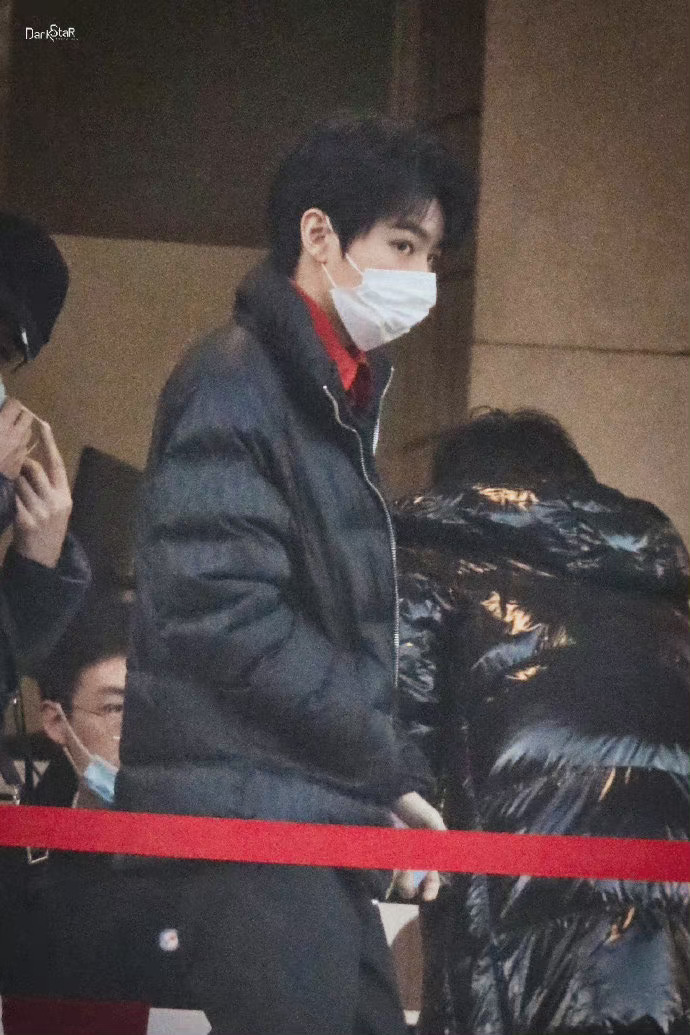 王俊凯2022央视春晚第三次大联排路透