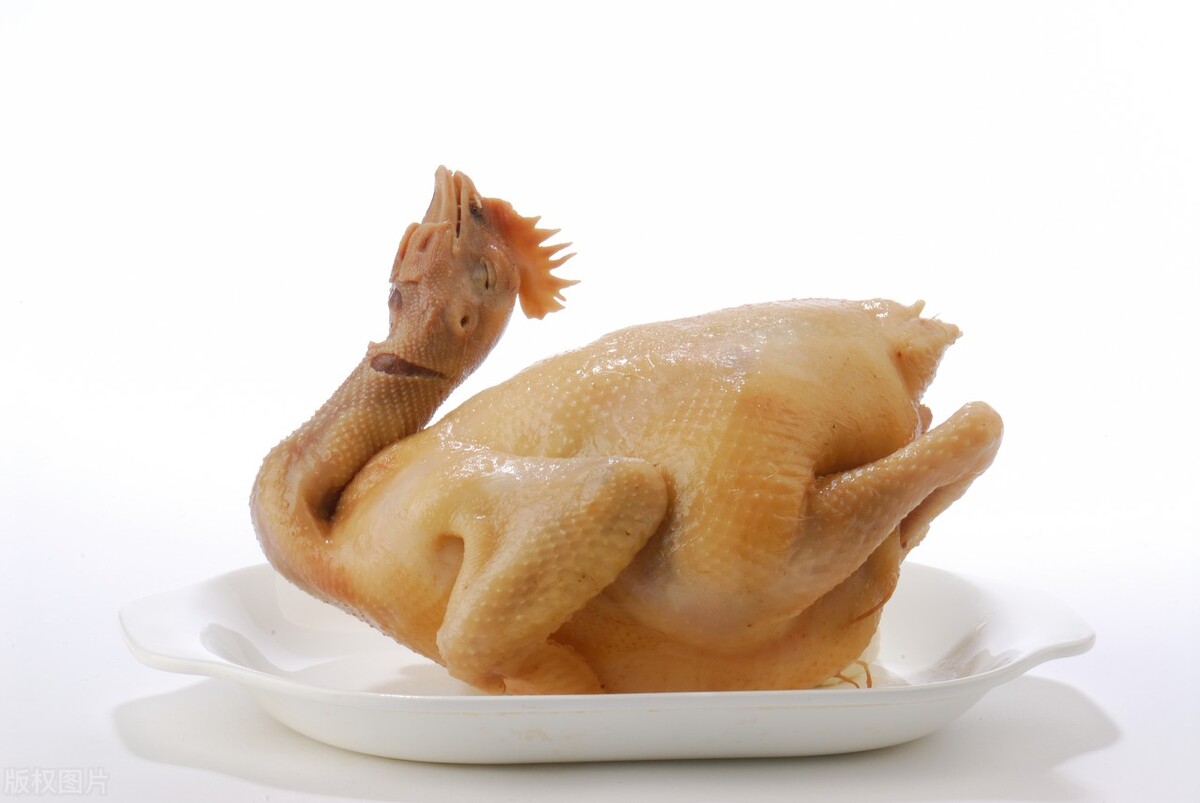 大年三十年夜饭，一道白切鸡端上桌，营养美味，过年家人很爱吃休闲区蓝鸢梦想 - Www.slyday.coM
