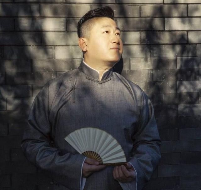 张鹤伦发文感慨感觉一点年味都没有了与尚九熙互动引起热议