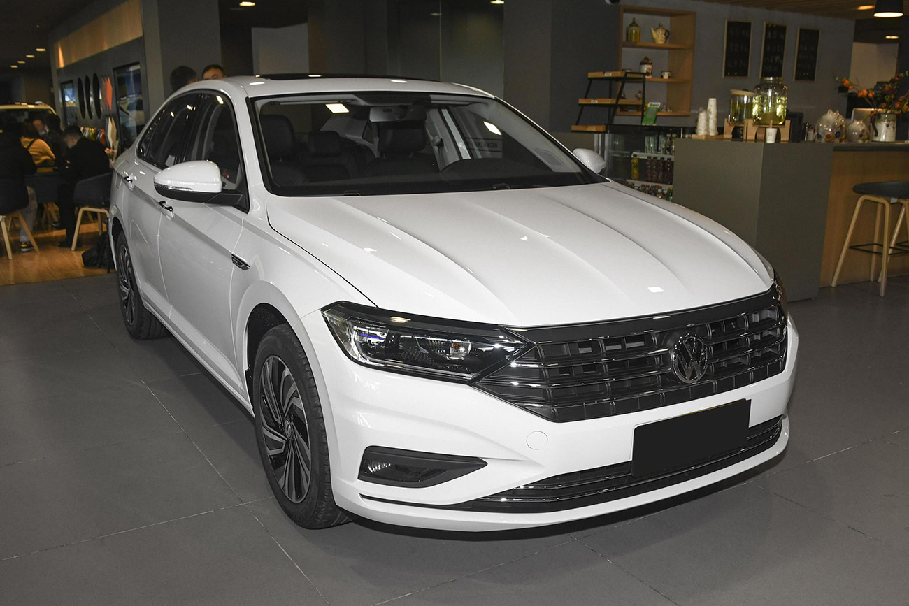 新款大众速腾国产版正式上市新增手动入门版降至1335万起