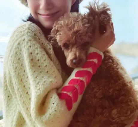 离婚被欠债千万，做过内衣模特，40岁女人的优雅是选择性遗忘吗？休闲区蓝鸢梦想 - Www.slyday.coM