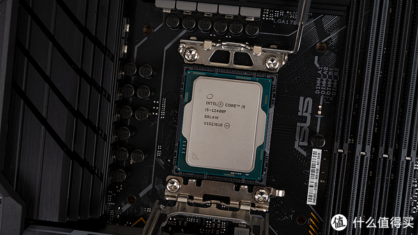 按照以往的经验,非k处理器毕竟才是玩家的主流和主力产品,除了core i3