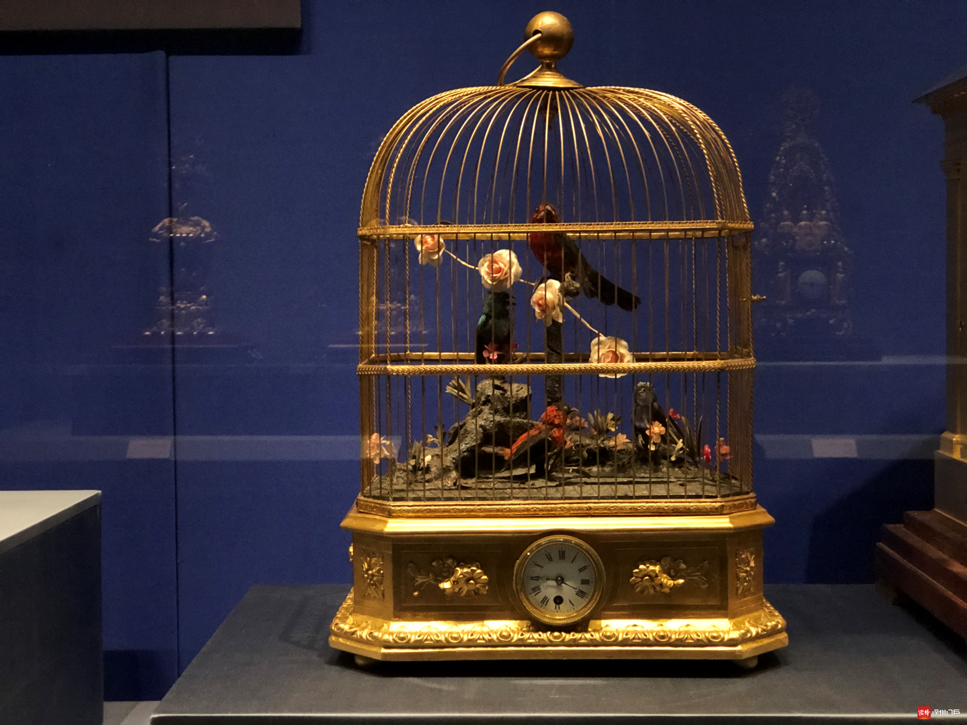 钟鸣盛世故宫避暑山庄合璧展出钟表