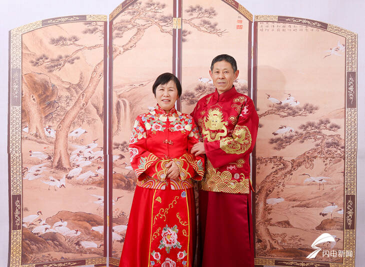 最好的新年礼物！日照经开区金家沟村为老人免费拍婚纱照休闲区蓝鸢梦想 - Www.slyday.coM