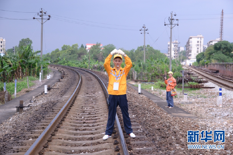 坚守春运二十四载的铁路维修工|肇庆市|春运|列车_新浪新闻