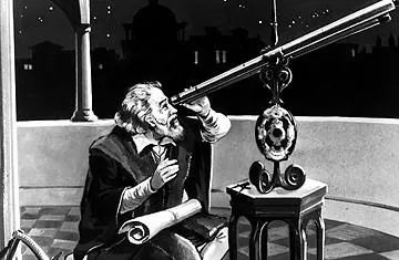 伽利略仰望星空而关于地球和月球关系的思考,也在科学和想象的两条