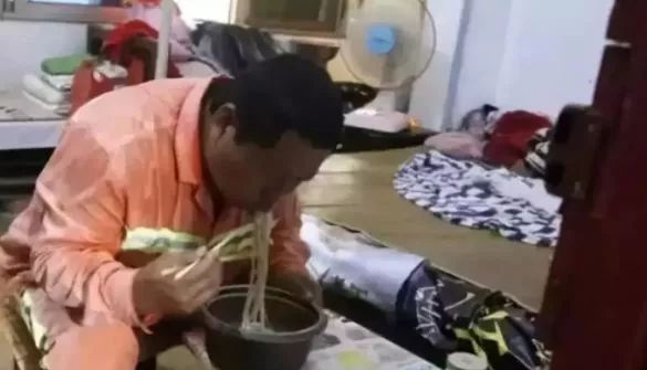 孩子,学校不是你混日子的地方!当你累了不想学,请想想这3个人休闲区蓝鸢梦想 - Www.slyday.coM 孩子,学校不是你混日子的地方!当你累了不想学,请想想这3个人休闲区蓝鸢梦想 - Www.slyday.coM