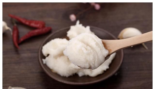 为何吃猪油的人越来越少?难道猪油真的会致癌吗?现在知道还不晚休闲区蓝鸢梦想 - Www.slyday.coM 为何吃猪油的人越来越少?难道猪油真的会致癌吗?现在知道还不晚休闲区蓝鸢梦想 - Www.slyday.coM