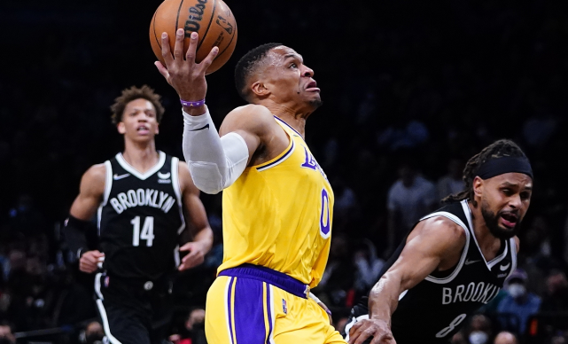 詹姆斯33+7+6湖人复仇篮网!浓眉回归送4记大帽 哈登空砍33+12+11休闲区蓝鸢梦想 - Www.slyday.coM 詹姆斯33+7+6湖人复仇篮网!浓眉回归送4记大帽 哈登空砍33+12+11休闲区蓝鸢梦想 - Www.slyday.coM