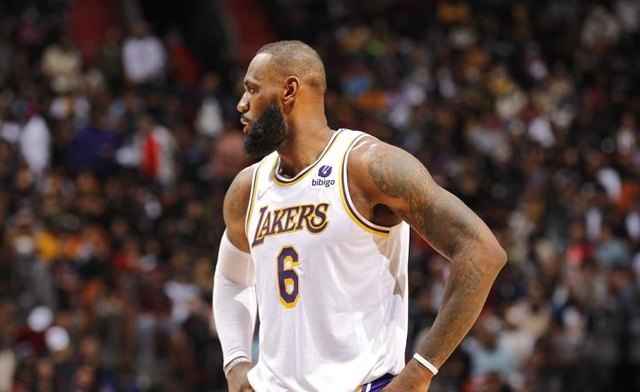 湖人复仇篮网!詹姆斯狂轰33+7+6,浓眉哥复出8+2,哈登空砍三双休闲区蓝鸢梦想 - Www.slyday.coM 湖人复仇篮网!詹姆斯狂轰33+7+6,浓眉哥复出8+2,哈登空砍三双休闲区蓝鸢梦想 - Www.slyday.coM