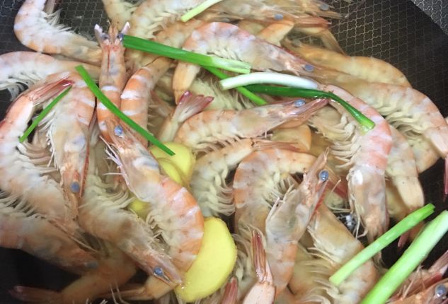 做水煮虾,冷水煮还是开水煮?都不对,教你正确做法,鲜嫩没腥味休闲区蓝鸢梦想 - Www.slyday.coM 做水煮虾,冷水煮还是开水煮?都不对,教你正确做法,鲜嫩没腥味休闲区蓝鸢梦想 - Www.slyday.coM