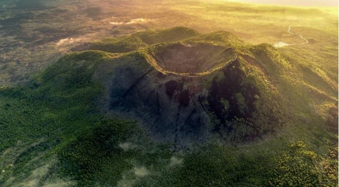 NASA卫星拍到“龟山岛”在冒烟，我国将有火山喷发？台湾该怎办休闲区蓝鸢梦想 - Www.slyday.coM