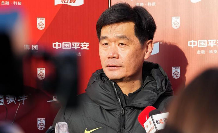 蒿俊闵喂饼武磊+高中锋，22岁新星成国足新核心 李霄鹏透露新战术休闲区蓝鸢梦想 - Www.slyday.coM