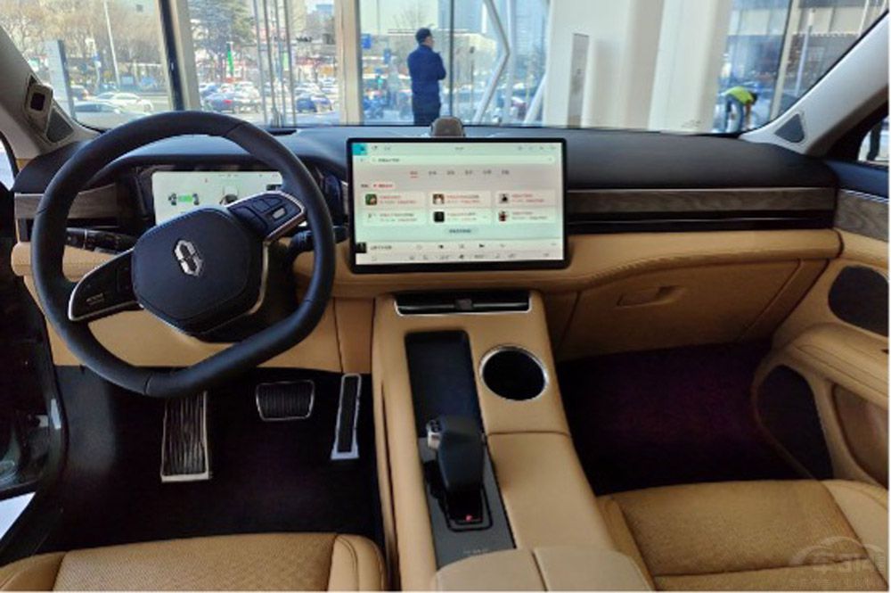 团车网造车为何惹来李想怒怼，理想ONE真的缺这点流量吗？休闲区蓝鸢梦想 - Www.slyday.coM