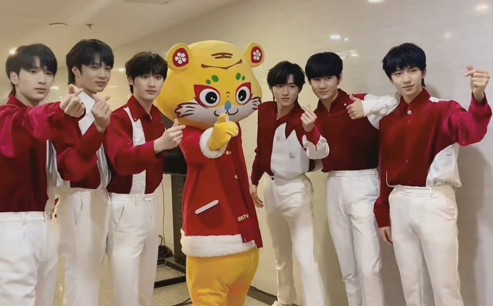 时代少年团北京台春晚预告致敬勇士