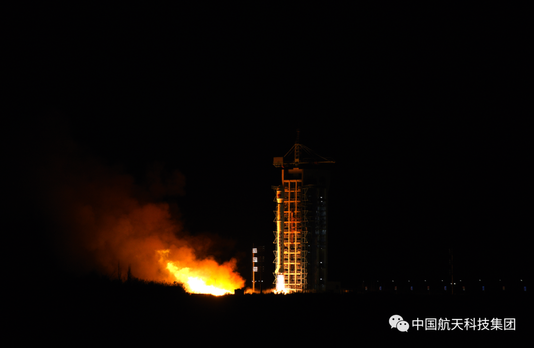 发个火箭迎春节 长四丙成功发射陆地探测一号01组A星