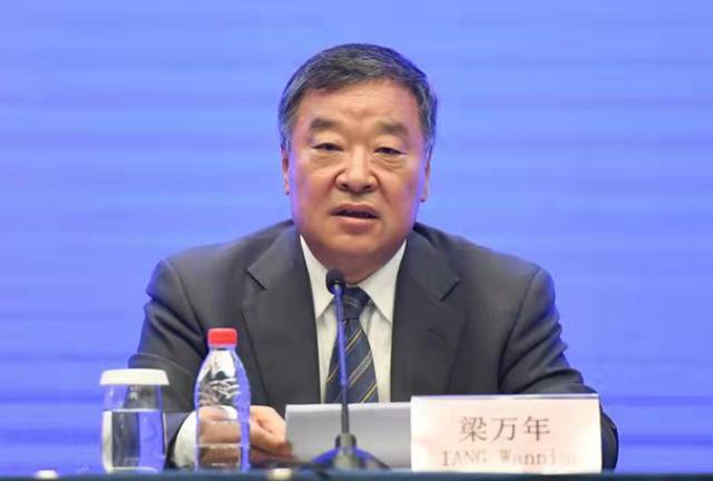 奥密克戎是新冠的终结？梁万年：病毒变异仍具有高度不确定性休闲区蓝鸢梦想 - Www.slyday.coM