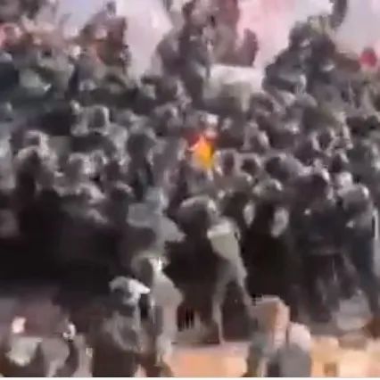 乌克兰先乱了？