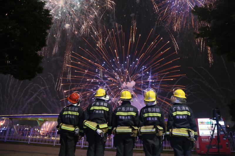 赤岗消防救援站班长杨守省：一顿总也吃不上的年夜饭休闲区蓝鸢梦想 - Www.slyday.coM