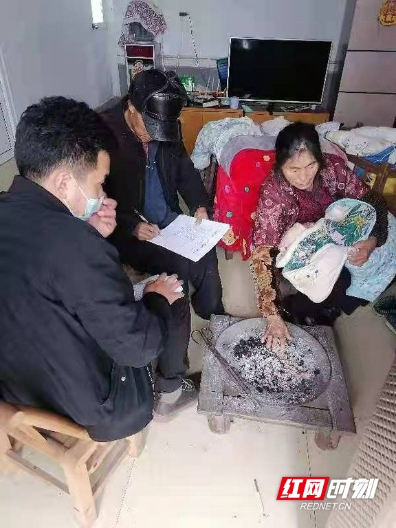 誓阻“奥密克戎”——潭溪镇戮力护卫泸溪“西北大门”纪实休闲区蓝鸢梦想 - Www.slyday.coM