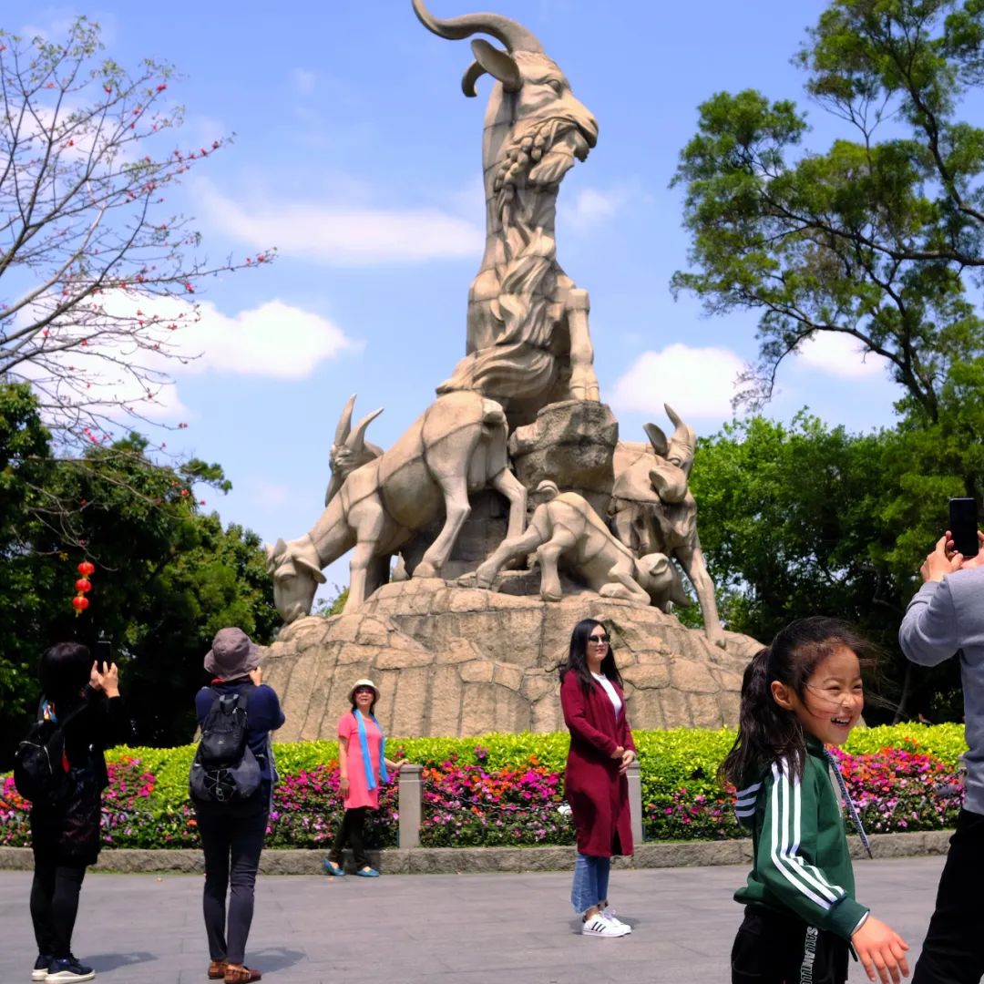 @广州街坊，守护蓝天，春节一起拒绝燃放烟花爆竹休闲区蓝鸢梦想 - Www.slyday.coM