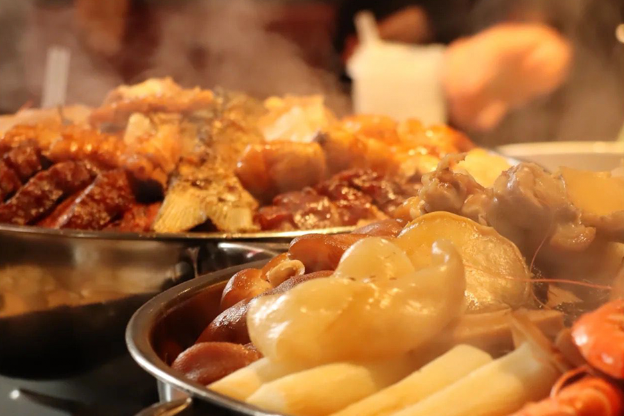 年夜饭上最贵的一道菜，居然用盆装？休闲区蓝鸢梦想 - Www.slyday.coM